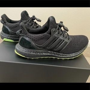 Ivy Park Adidas Ultra Boost DNA Size 6.5 - Beyoncé